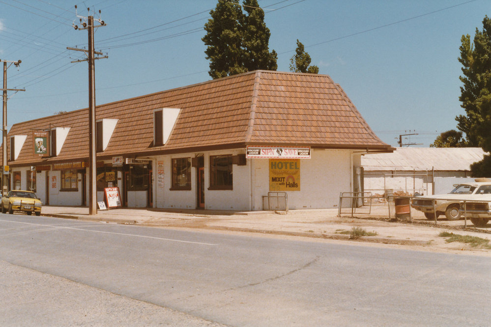 Wheatsheaf Hotel, Virginia