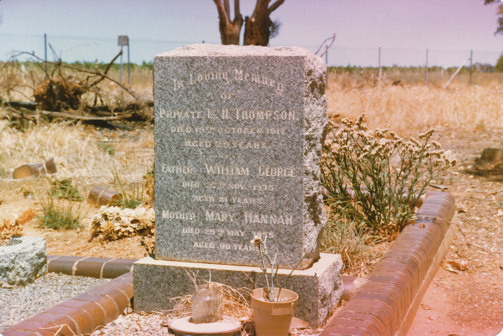 Angle Vale Cemetery: Thompson