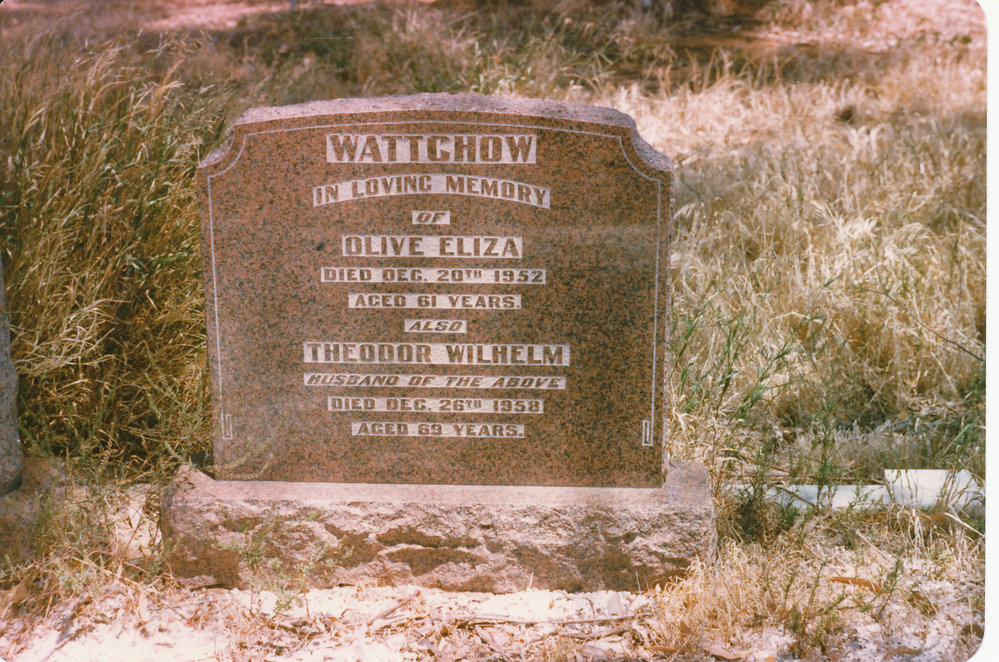 Angle Vale Cemetery: Wattchow