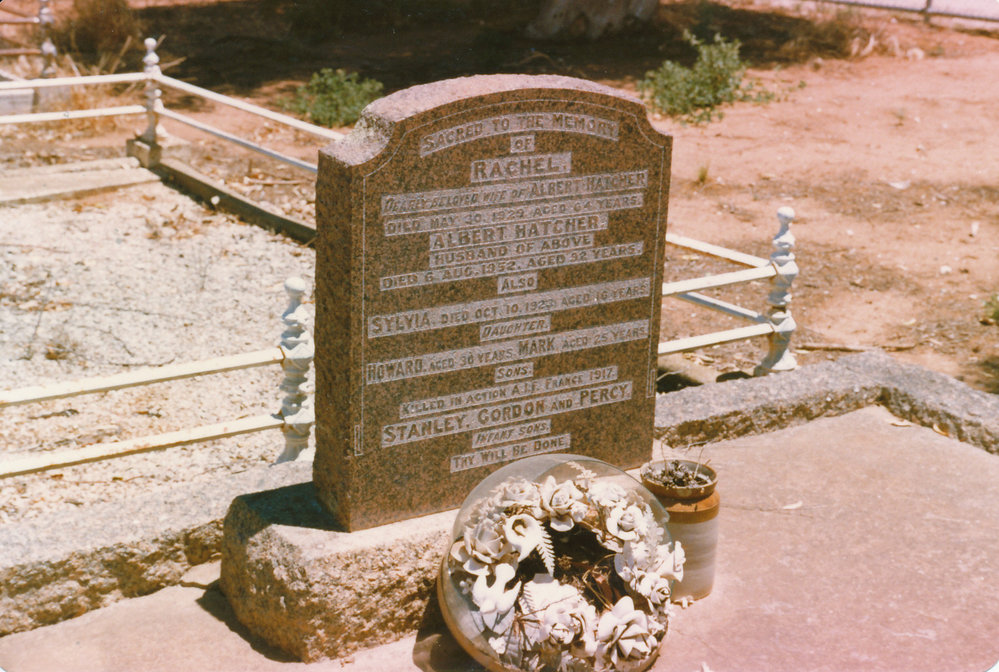Angle Vale Cemetery: Hatcher
