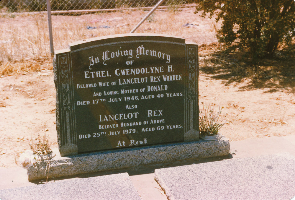 Angle Vale Cemetery: Worden