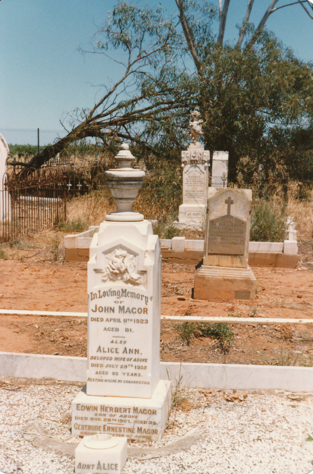 Angle Vale Cemetery: John and Alice Magor