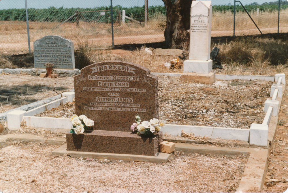 Angle Vale Cemetery: Edith &amp; Alfred Barker