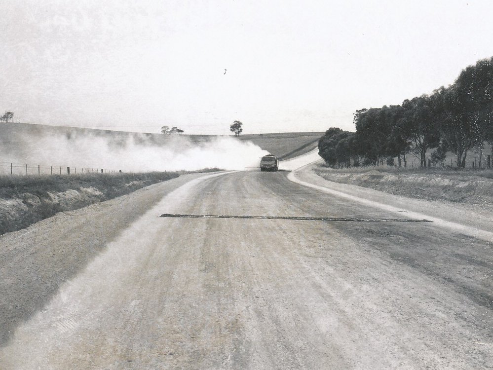 Blacktop Road, Hillbank