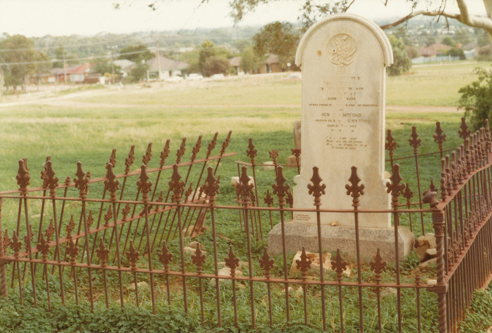 Little Para Weslyan Cemetery: Henry &amp; Ann Whitford