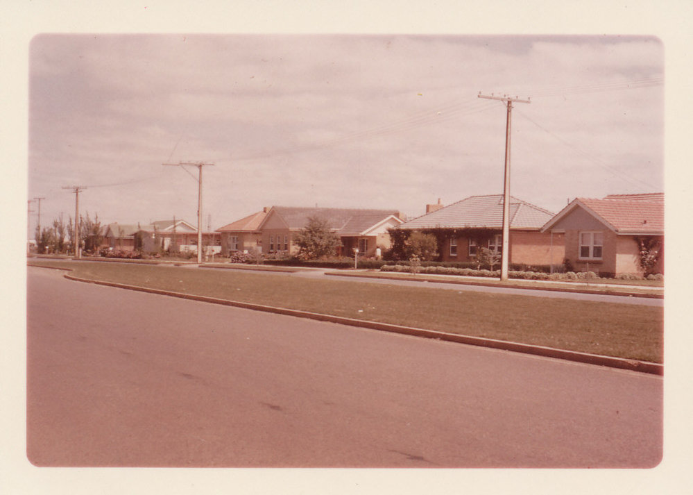 Peachey Road, Elizabeth West