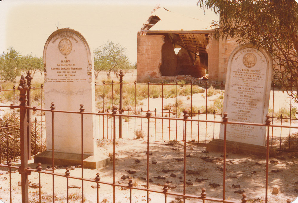 Carclew Cemetery: 1977