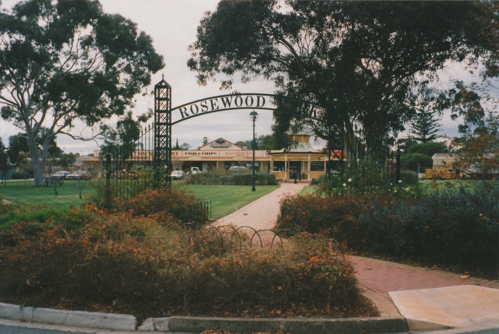 Rosewood Park, Elizabeth