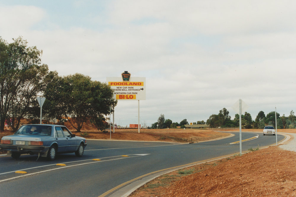 Munno Para Shopping Centre