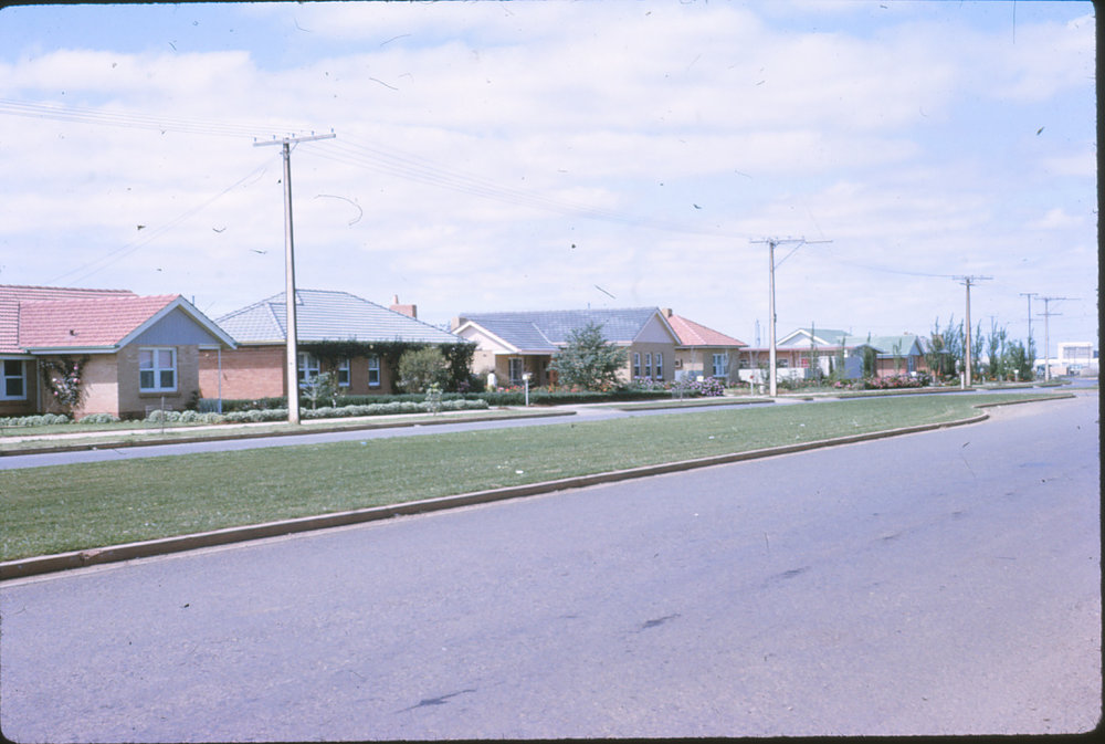 Peachey Road, Elizabeth Field