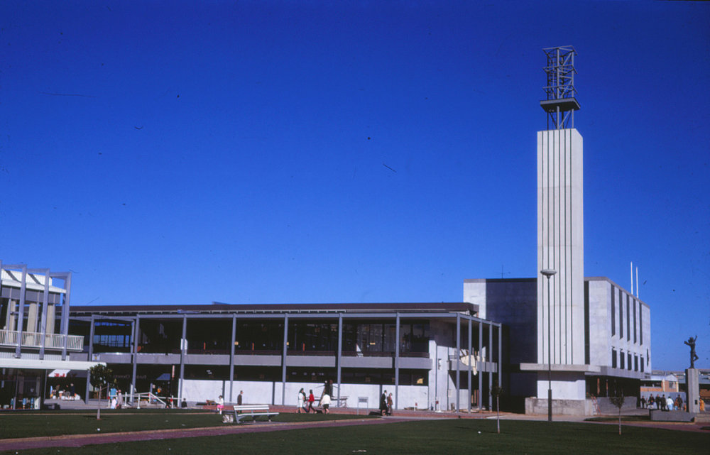 Elizabeth Library under Construction