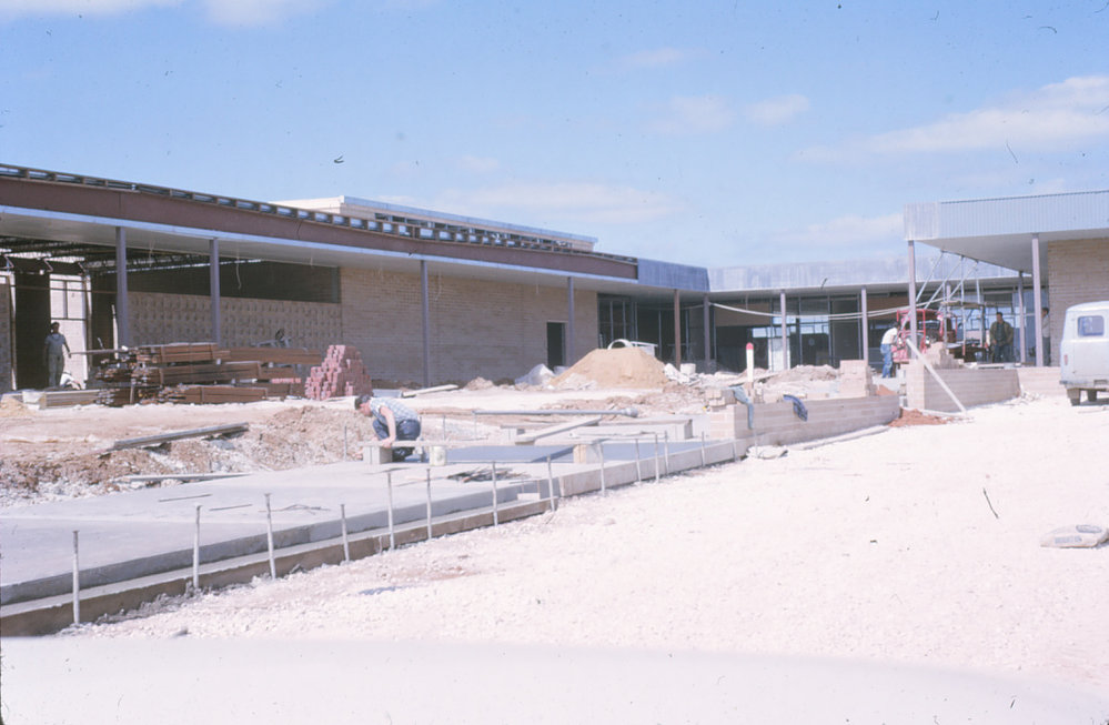 Elizabeth Fields Shopping Centre