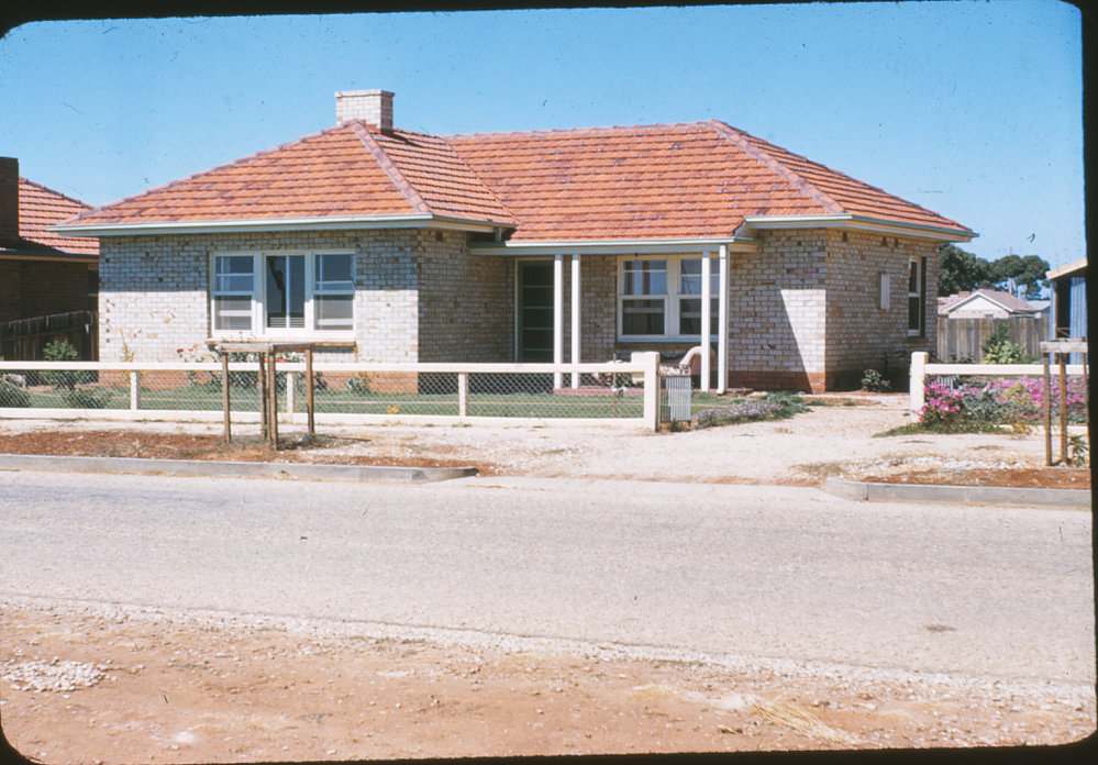 Elizabeth East Primary School House
