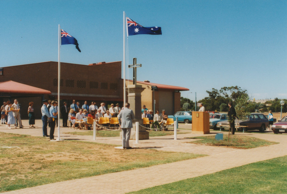 Smithfield War Memorial Re-dedication : 1990