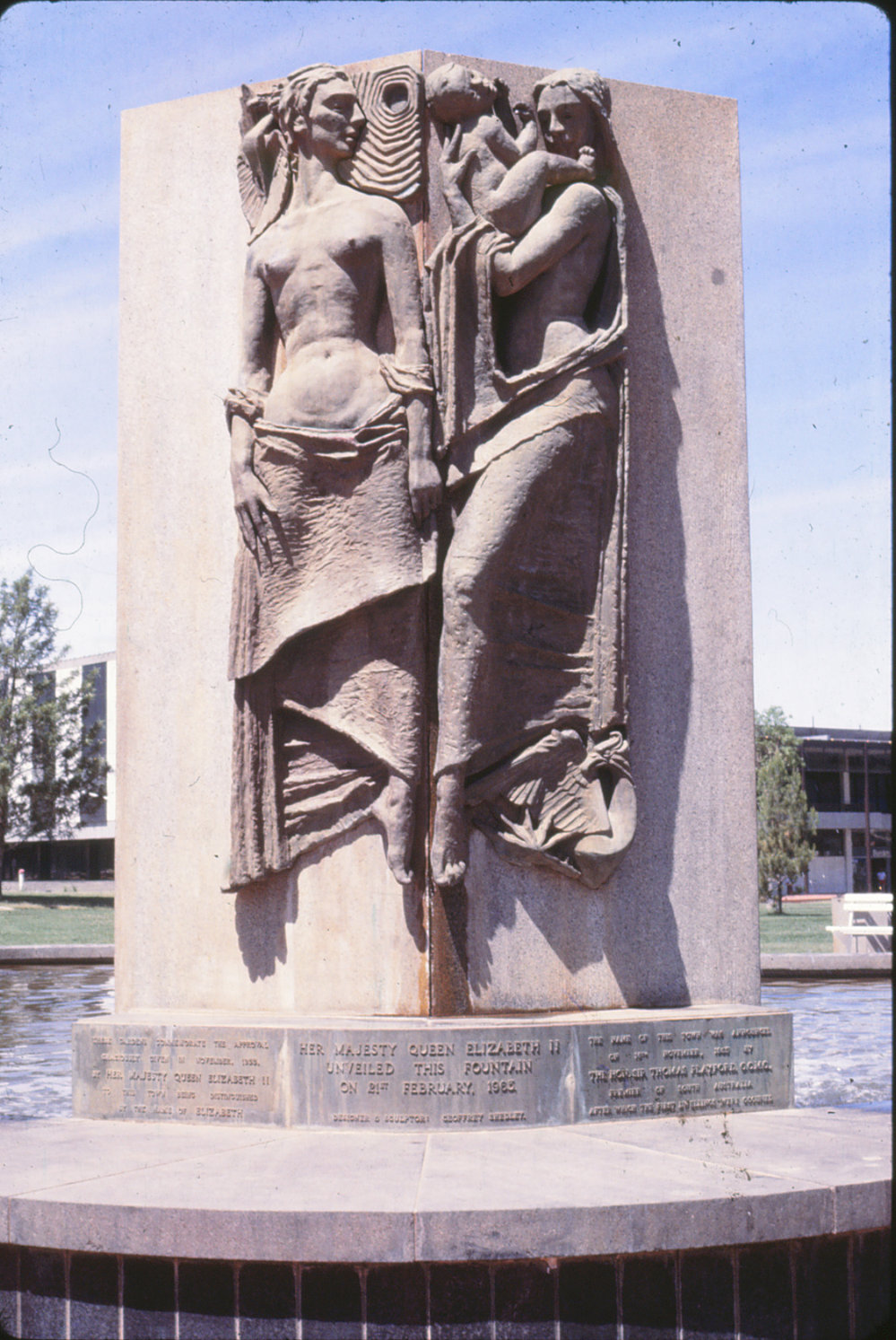 Windsor Green Fountain