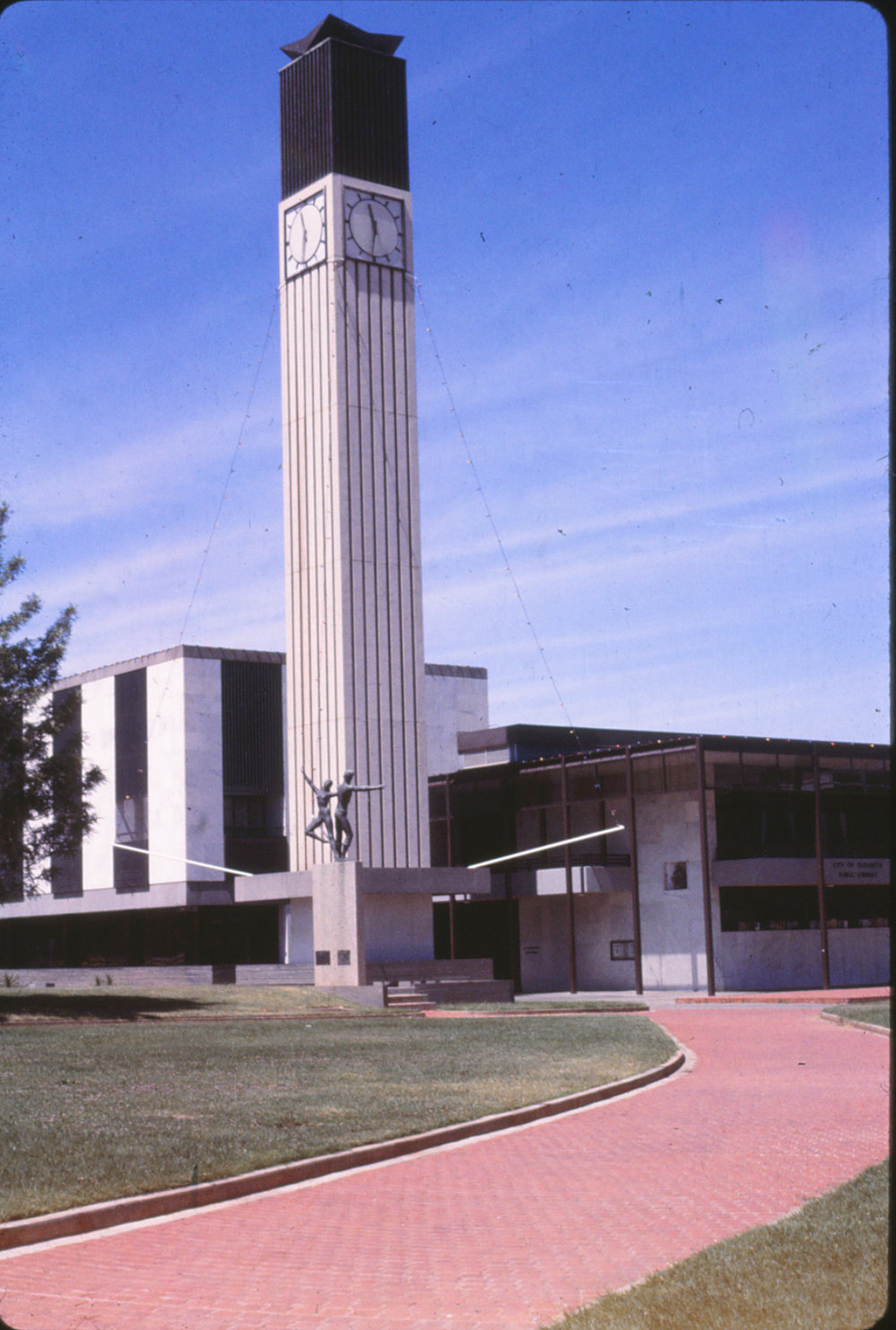 Elizabeth Clock Tower: 1970