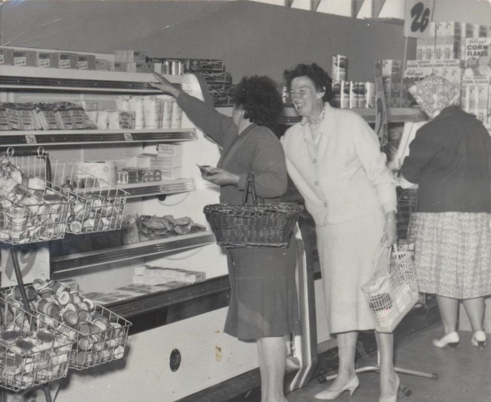 Supermarket in Elizabeth