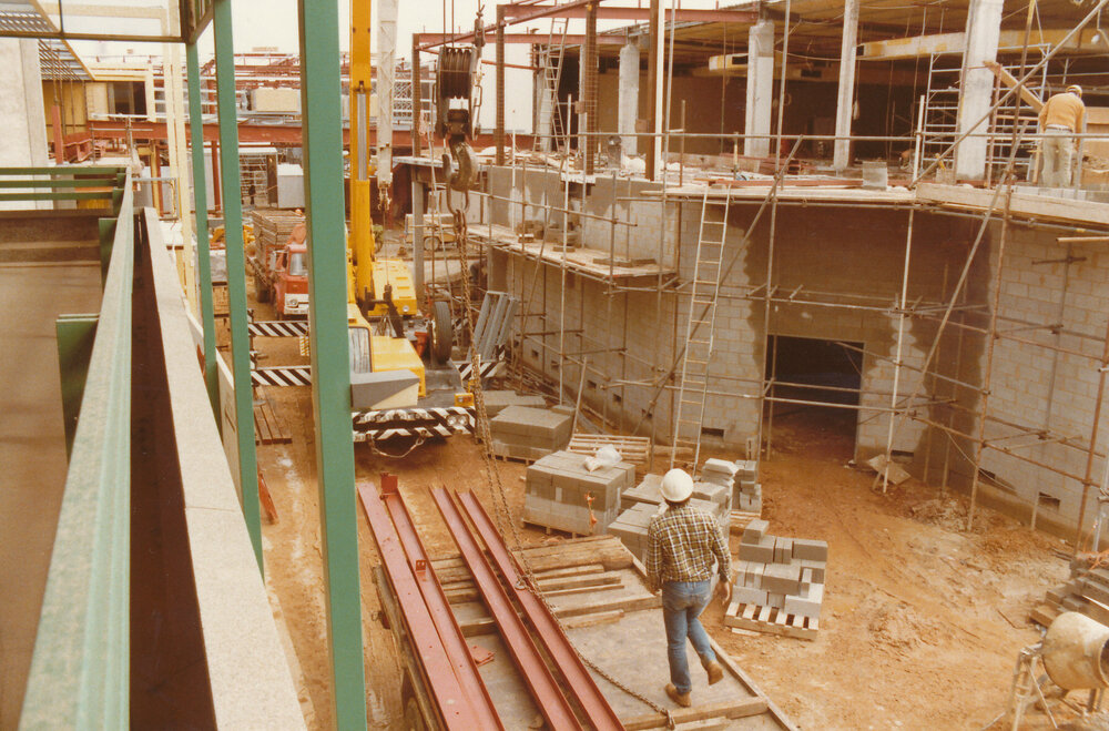 Elizabeth Town Centre: 1984