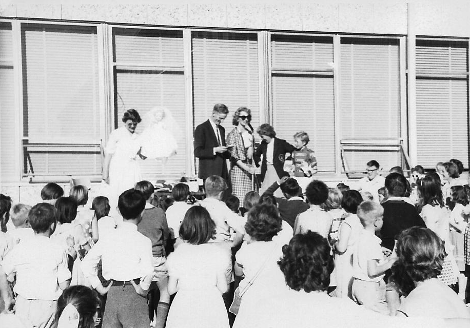Elizabeth Public School guest visitor: 1960's