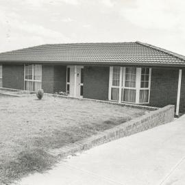 10 Kosmina Crescent, Hillbank