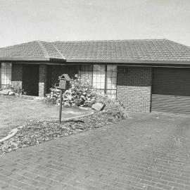 8 Marian Court, Hillbank