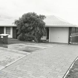 16 Rhodes Court, Hillbank