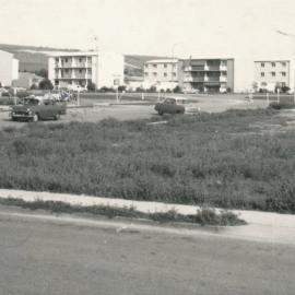 Cambridge Flats, Elizabeth