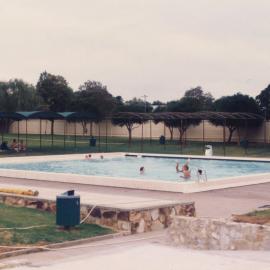 Elizabeth Aquadome: 1987