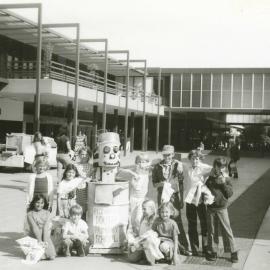 Ronnie the Rubbish Eating Robot