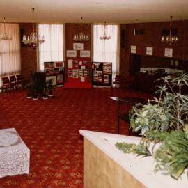 Brin Whiting Lounge Piano bar, Elizabeth Theatres