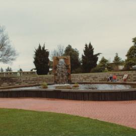 Windsor Green Fountain