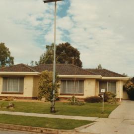 4 Donhead Street, Elizabeth