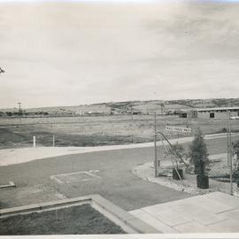 Elizabeth Town Centre: 1961