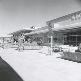 Elizabeth Town Centre: 1961