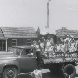 Elizabeth Birthday Celebrations : 1958