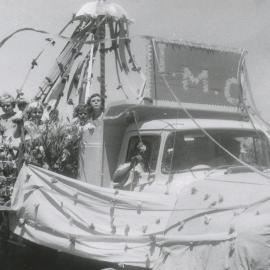 Elizabeth Birthday Celebrations : 1958