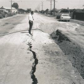 Hillier Road, Evanston Gardens 