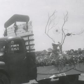 Elizabeth Birthday Celebrations : 1958