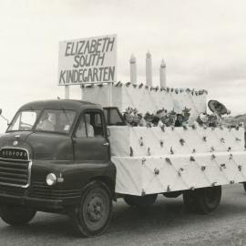 Elizabeth Birthday Celebrations : 1958