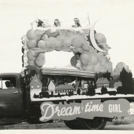 Elizabeth Birthday Celebrations : 1958