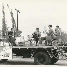 Elizabeth Birthday Celebrations : 1958