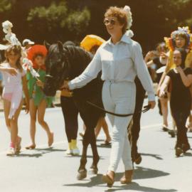 Elizabeth Birthday Procession : 1984.