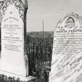 Uley Chapel & Cemetery - Twelftree