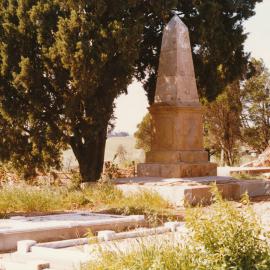 Uley Cemetery, One Tree Hill