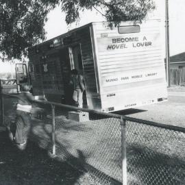 Munno Para Library Bus