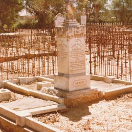 Angle Vale Cemetery: Worden