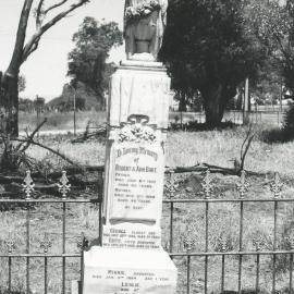Angle Vale Cemetery: Burt