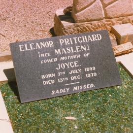 Angle Vale Cemetery: Joyce & Eleanor Pritchard