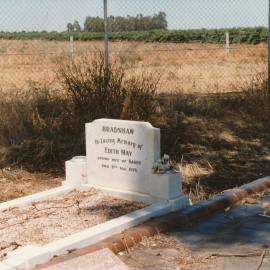 Angle Vale Cemetery: Bradshaw