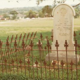 Little Para Weslyan Cemetery: Henry & Ann Whitford